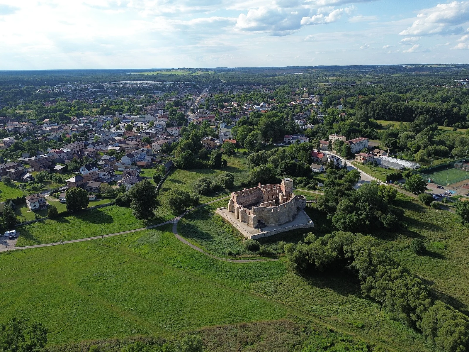 Zamek w Siewierzu – ruiny, historia i wycieczka z Będzina